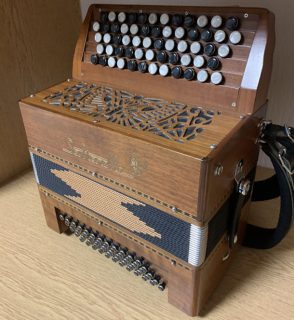 Used chromatic accordion Chaville