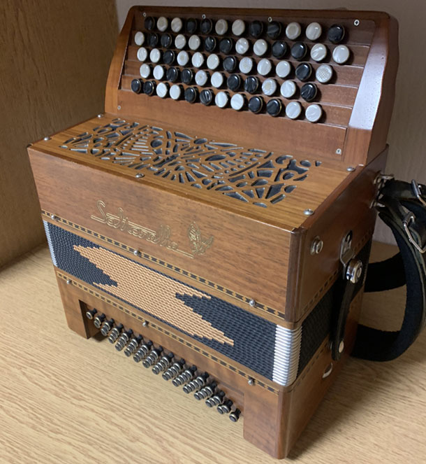 Accordéon chromatique d'occasion Chaville