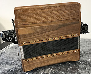 Used Saltarelle - Pastourelle 2 accordion