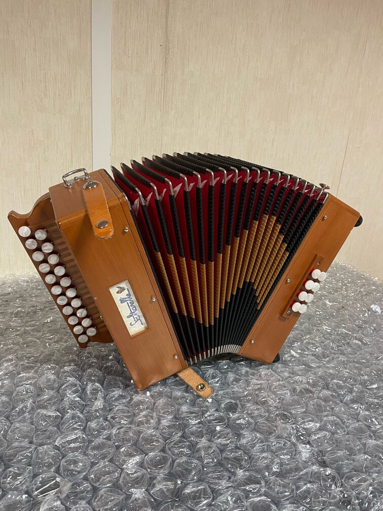 Accordéon diatonique Modèle Bouëbe